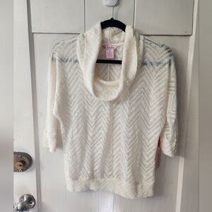 Cute Cream Sweater NWT